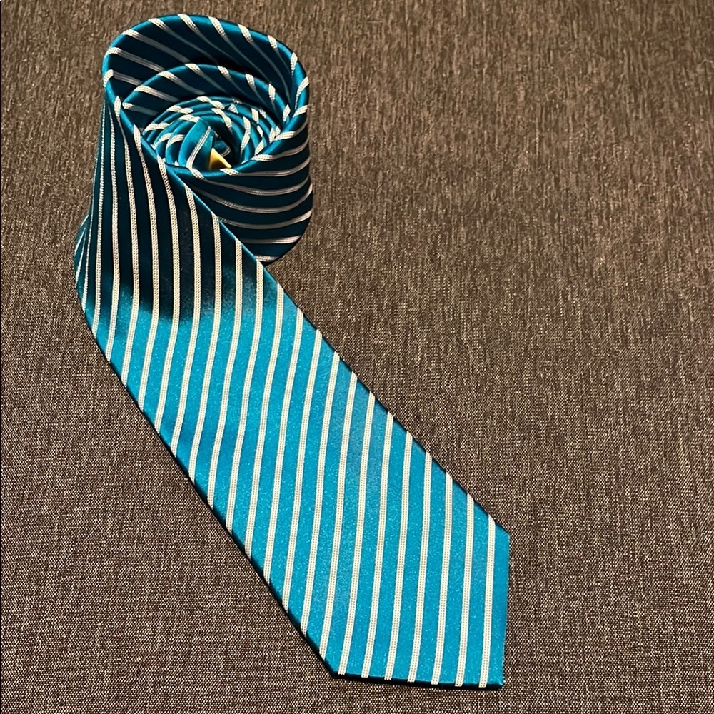 Donald Trump Signature Collection Teal White Diagonal Stripe Silk‎ Tie